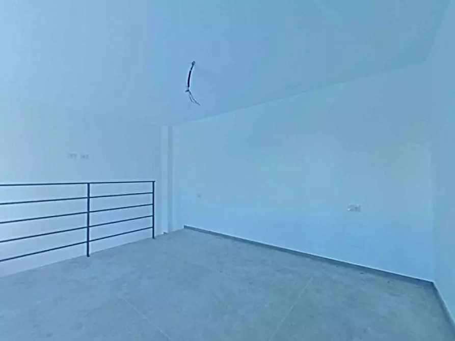 Immagine 18 di Laboratorio in vendita  a Fasano