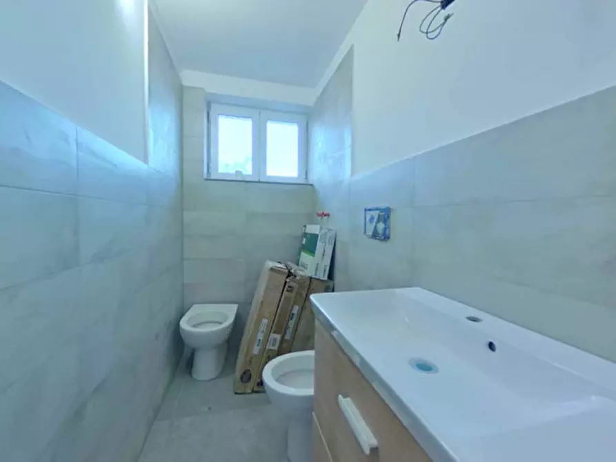 Immagine 19 di Laboratorio in vendita  a Fasano