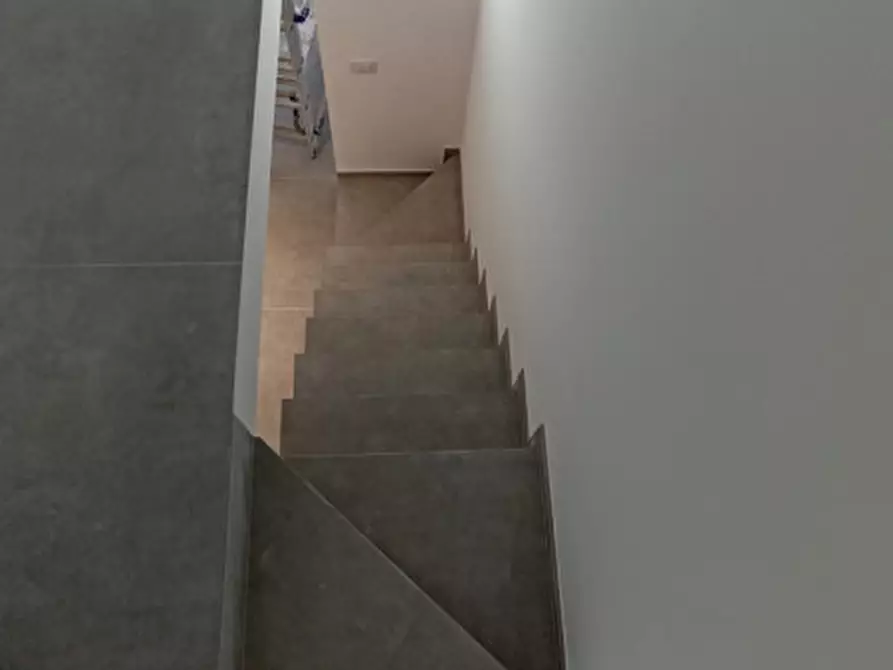 Immagine 21 di Laboratorio in vendita  a Fasano