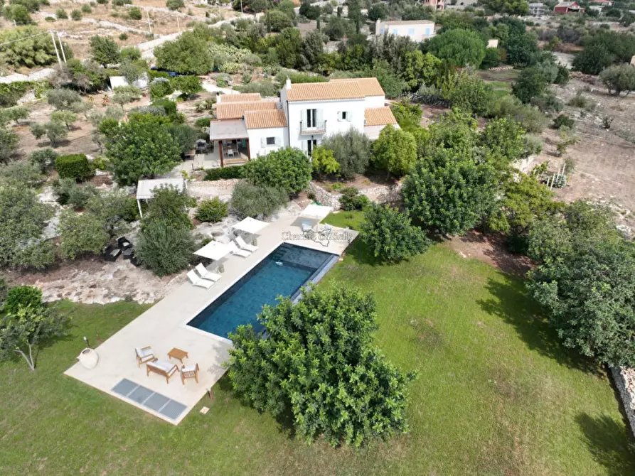 Immagine 2 di Villa in vendita  in Contrada Santa Rosalia a Modica