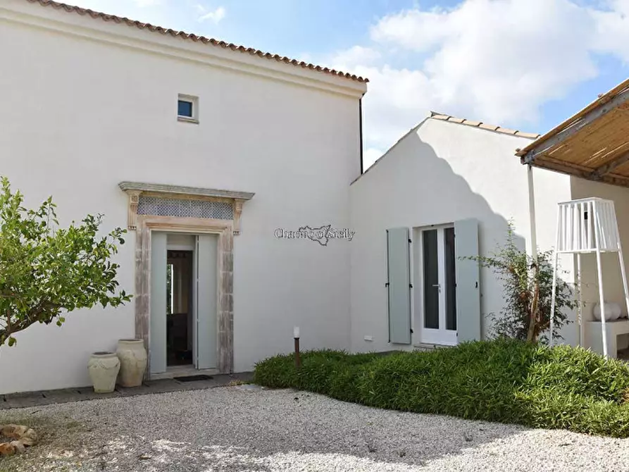 Immagine 2 di Villa in vendita  in Contrada Santa Rosalia a Modica