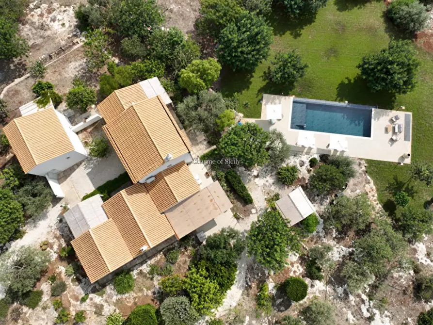 Immagine 3 di Villa in vendita  in Contrada Santa Rosalia a Modica