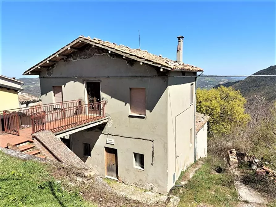 Immagine 1 di Casa indipendente in vendita  in Fraz. Monastero, N. snc a Cessapalombo