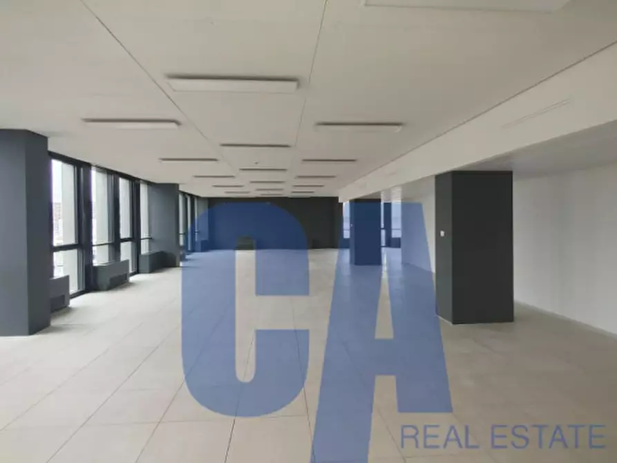 Immagine 5 di Ufficio in affitto  in VIA KULISCIOFF ANNA a Milano