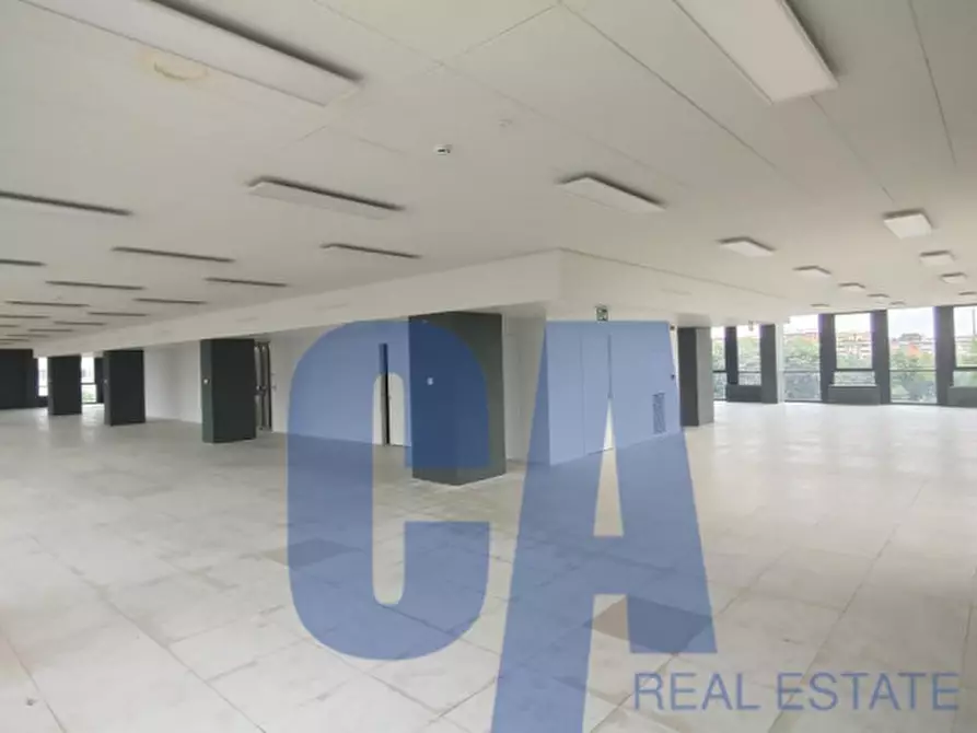 Immagine 24 di Ufficio in affitto  in VIA KULISCIOFF ANNA a Milano