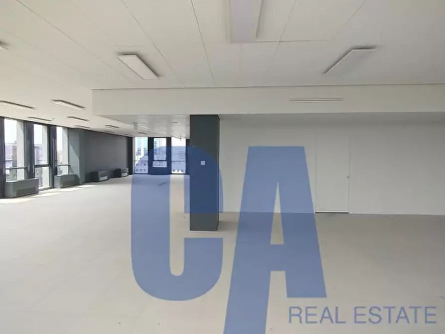 Immagine 17 di Ufficio in affitto  in VIA KULISCIOFF ANNA a Milano