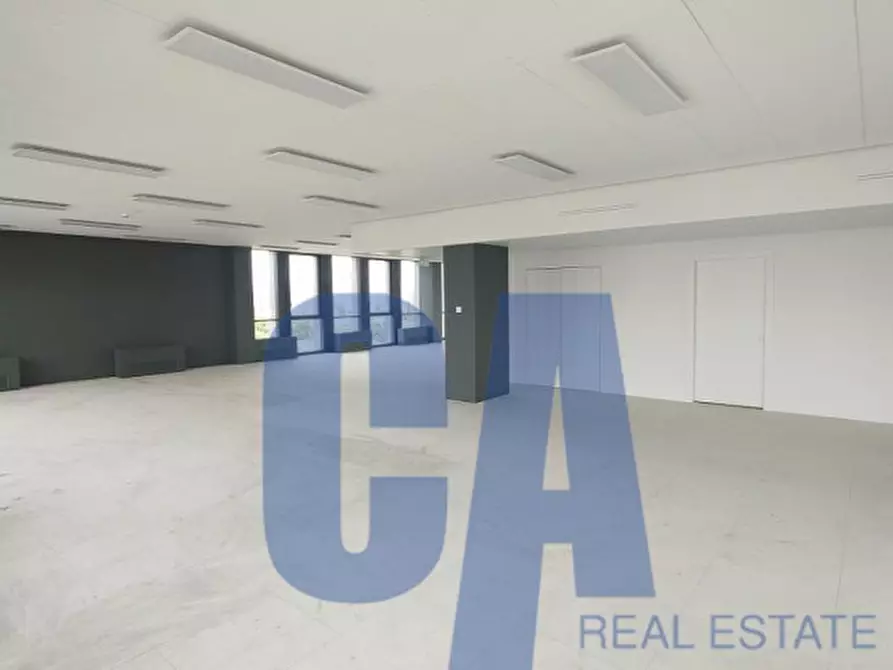 Immagine 8 di Ufficio in affitto  in VIA KULISCIOFF ANNA a Milano