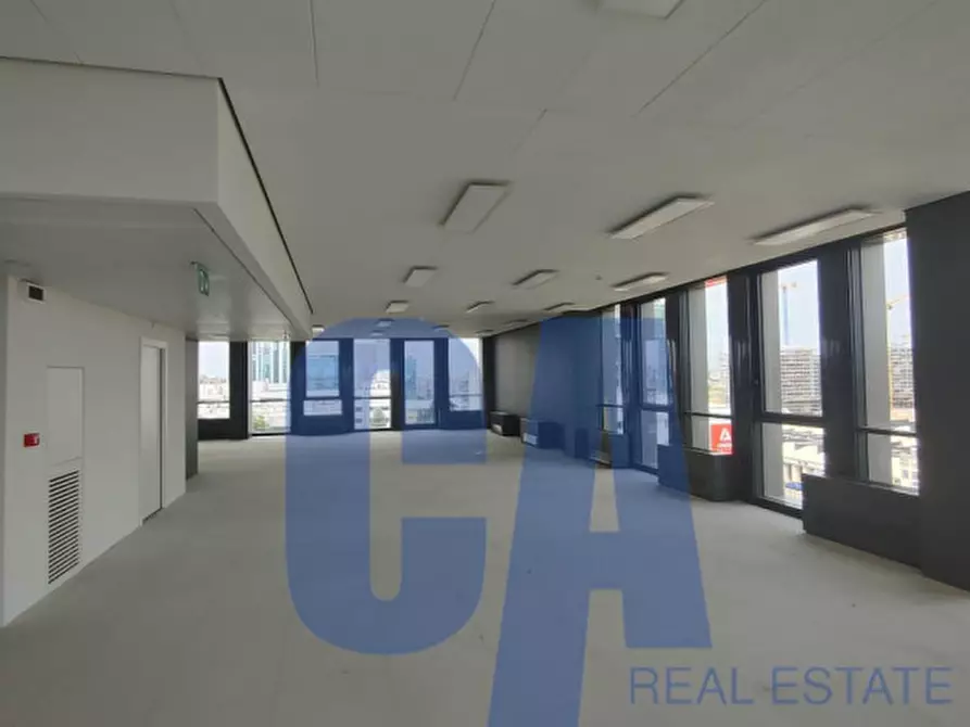 Immagine 2 di Ufficio in affitto  in VIA KULISCIOFF ANNA a Milano