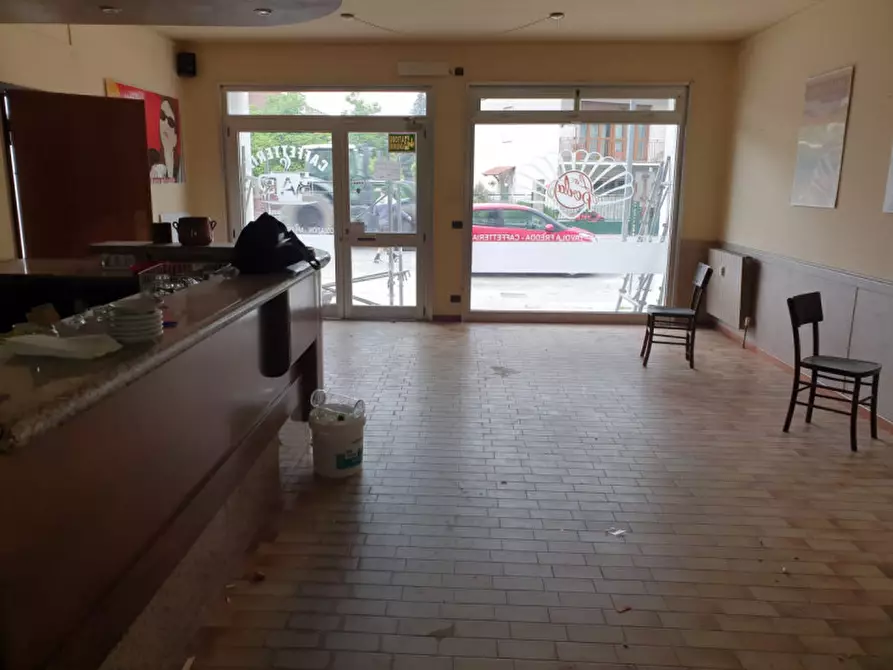 Immagine 5 di Negozio in affitto  in Via Cardinal Massaia 98 a Casale Monferrato
