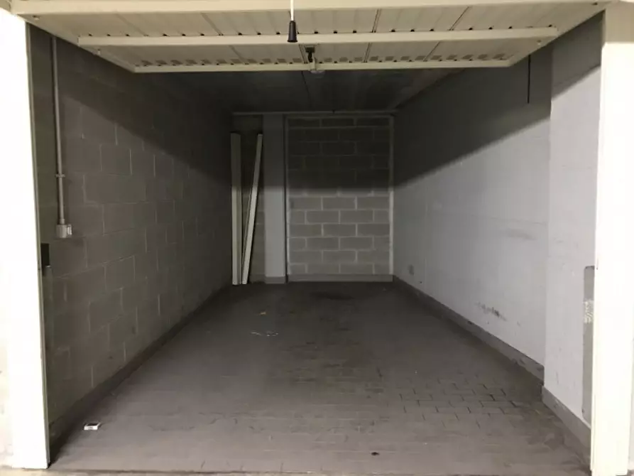 Immagine 1 di Garage in affitto  in Via Carlo Torre, 23 a Milano