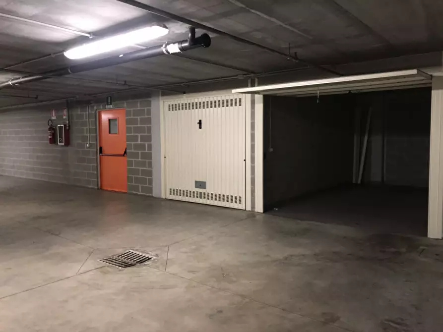 Immagine 7 di Garage in affitto  in Via Carlo Torre, 23 a Milano