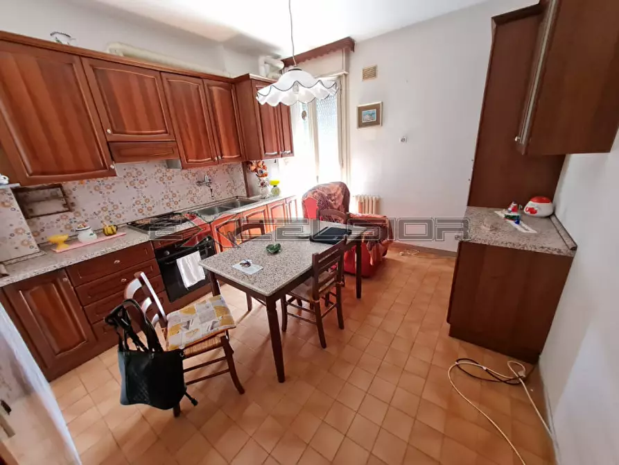 Immagine 1 di Appartamento in vendita  in Corso Mazzini n. 7 a Adria