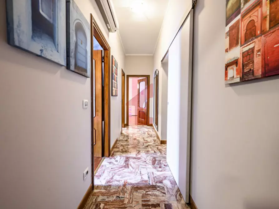 Immagine 21 di Appartamento in vendita  in str battibue 1 a Parma