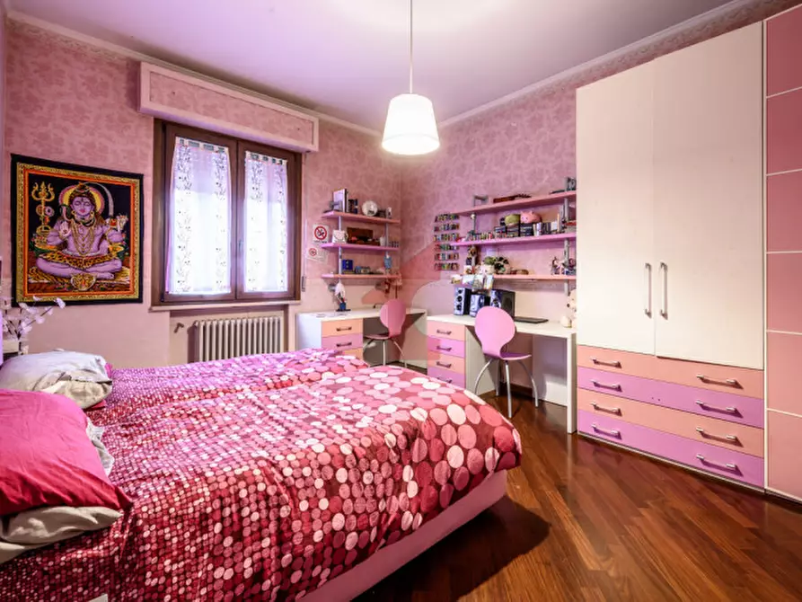 Immagine 23 di Appartamento in vendita  in str battibue 1 a Parma