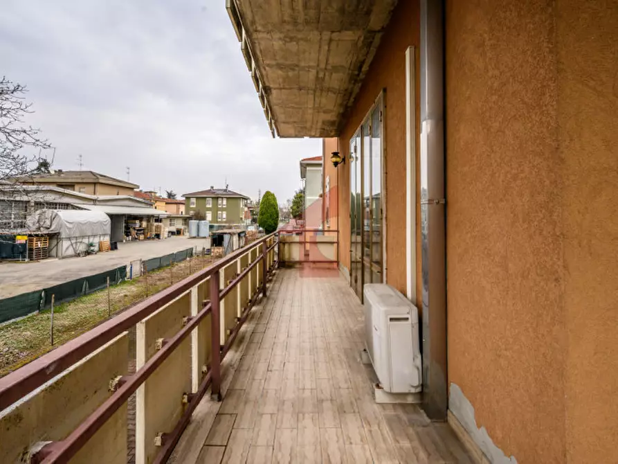 Immagine 49 di Appartamento in vendita  in str battibue 1 a Parma