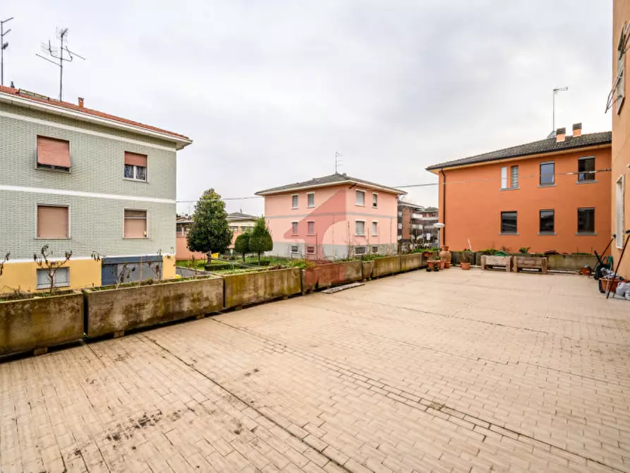 Immagine 54 di Appartamento in vendita  in str battibue 1 a Parma