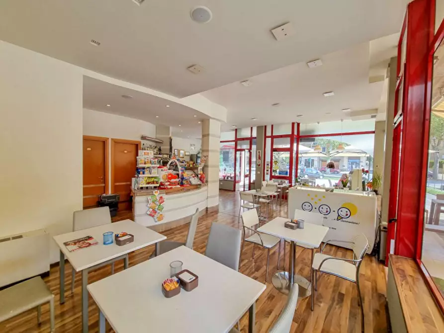 Immagine 4 di Attività commerciale in vendita  in via Mazzini 38B a Urbania