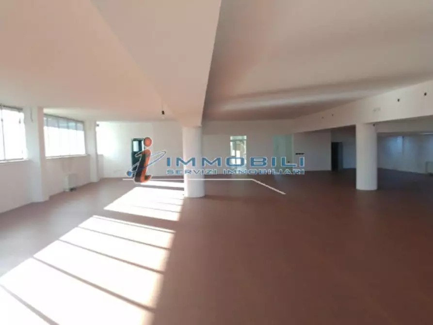 Immagine 16 di Ufficio in affitto  in VIALE CERTOSA a Milano