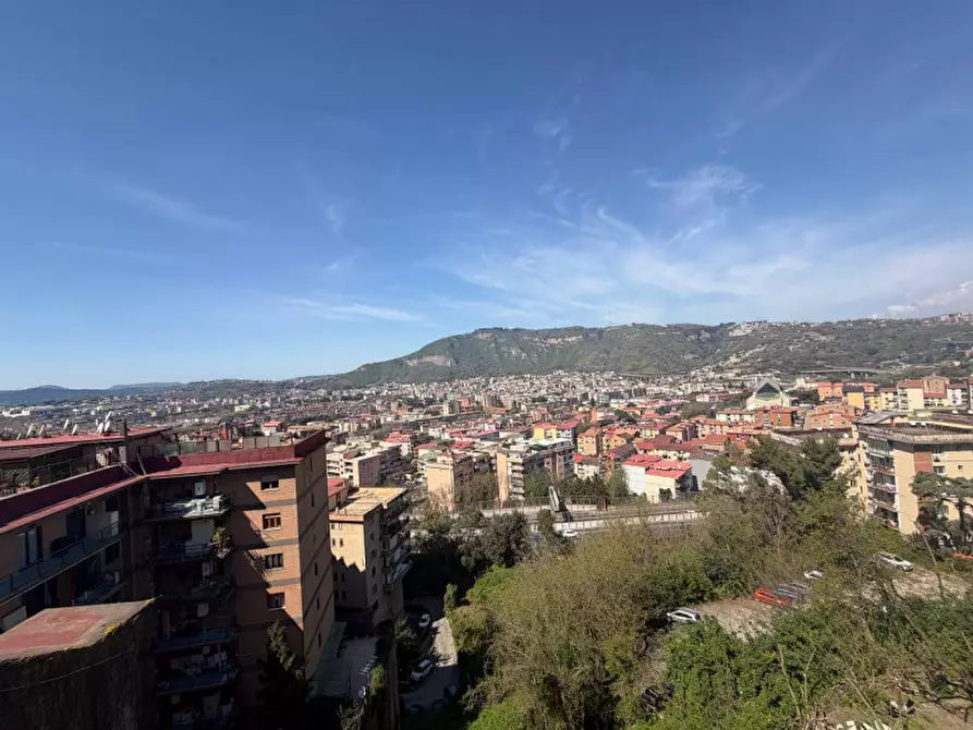 Immagine 4 di Appartamento in vendita  a Napoli