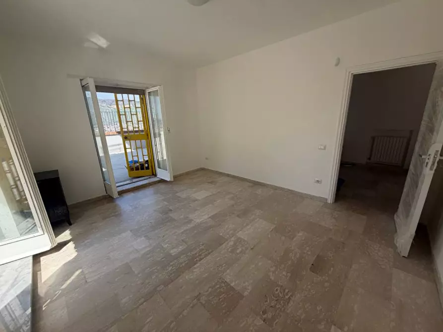 Immagine 10 di Appartamento in vendita  a Napoli