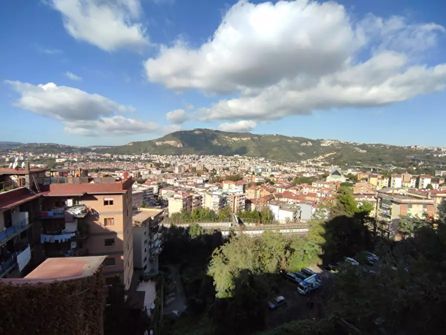 Immagine 28 di Appartamento in vendita  a Napoli