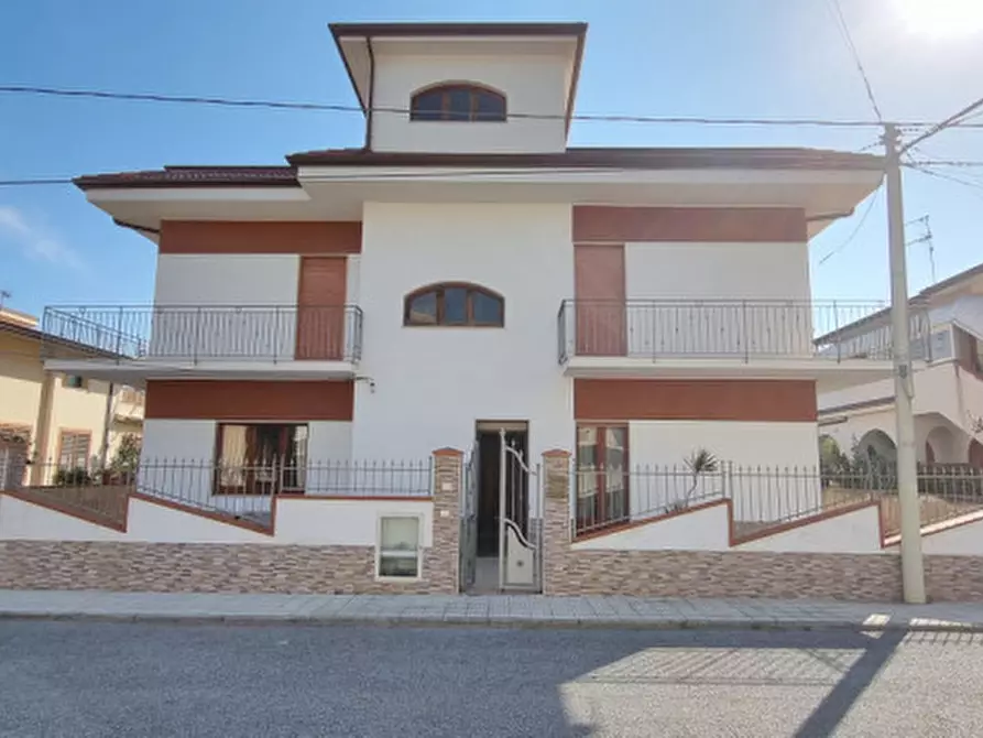 Immagine 1 di Villa in vendita  in VIA ANGELO MUSCO, 17 a Terme Vigliatore