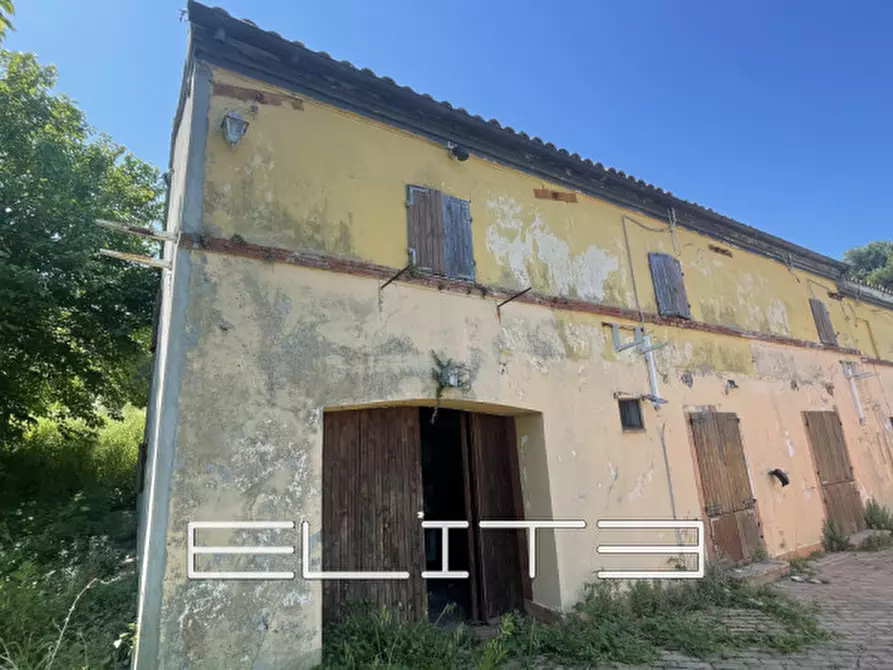 Immagine 1 di Rustico / casale in vendita  in VIA MAGGINI a Ancona