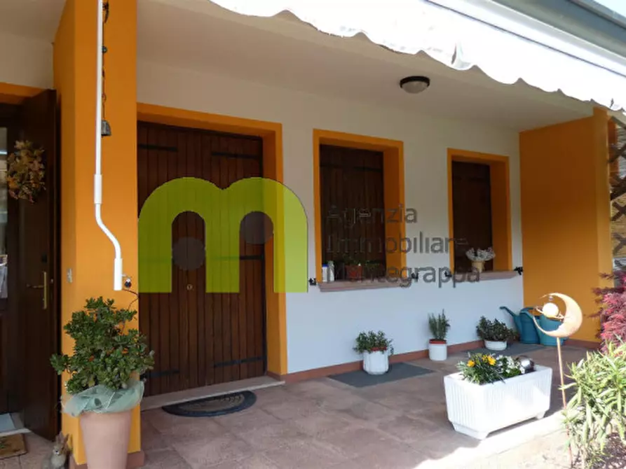 Immagine 1 di Casa bifamiliare in vendita  in Via Santa Fosca a Altivole
