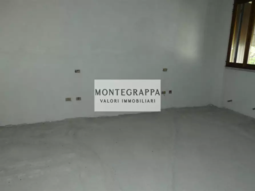 Immagine 9 di Casa bifamiliare in vendita  in Via Santa Fosca a Altivole