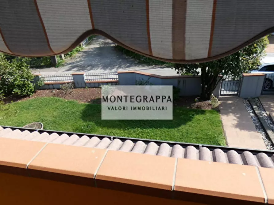 Immagine 10 di Casa bifamiliare in vendita  in Via Santa Fosca a Altivole