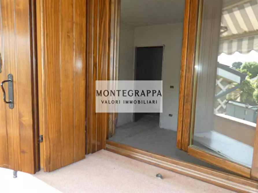 Immagine 11 di Casa bifamiliare in vendita  in Via Santa Fosca a Altivole