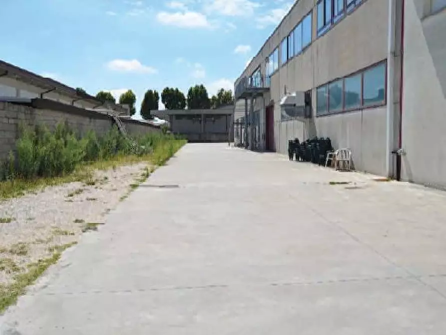 Immagine 4 di Attività commerciale in vendita  in Via Cristofori 1 a Jesolo