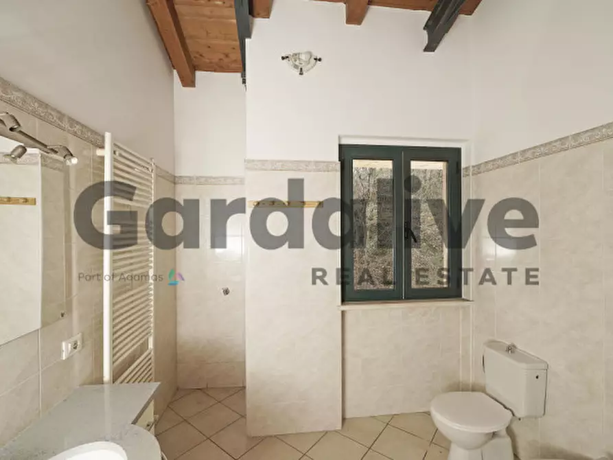 Immagine 19 di Appartamento in vendita  in Via Monticelli 1 a Soiano Del Lago