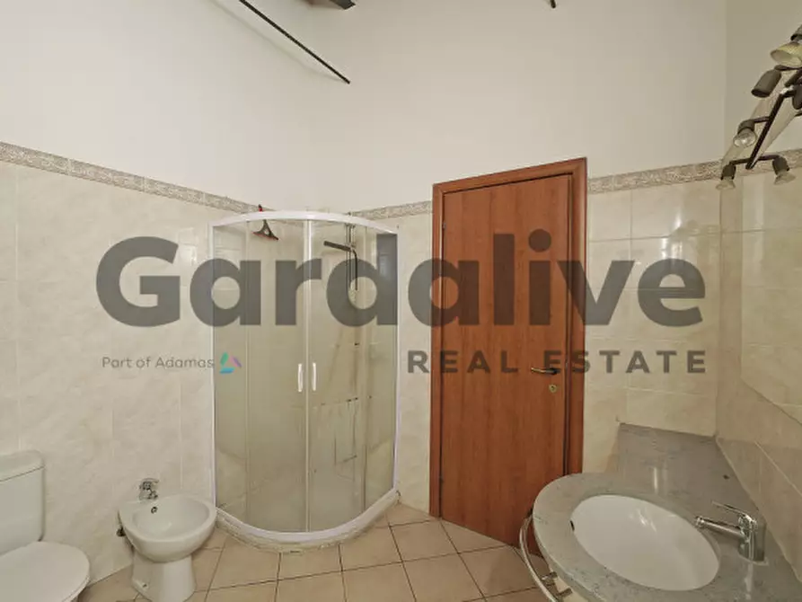 Immagine 22 di Appartamento in vendita  in Via Monticelli 1 a Soiano Del Lago