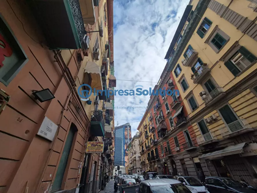 Immagine 6 di Negozio in vendita  in Via Ferrara a Napoli
