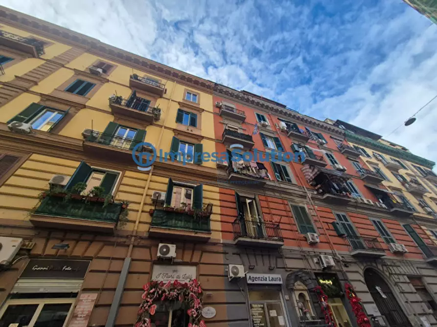 Immagine 9 di Negozio in vendita  in Via Ferrara a Napoli