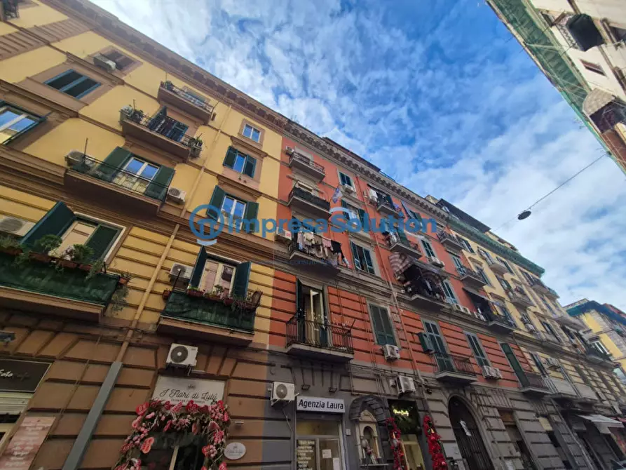Immagine 10 di Negozio in vendita  in Via Ferrara a Napoli