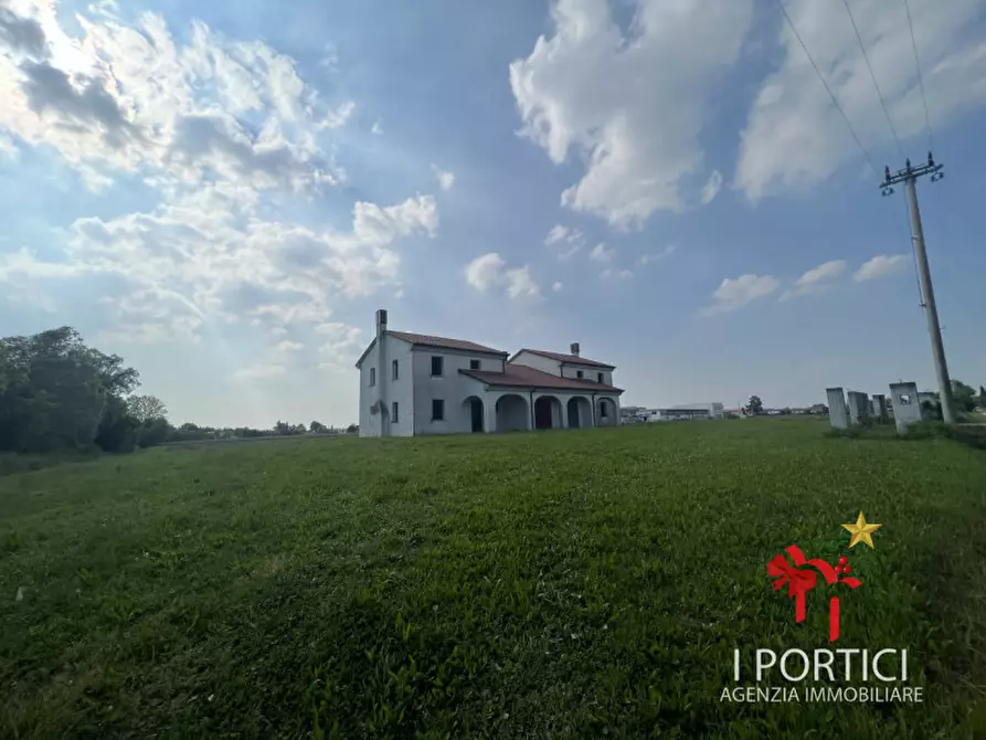 Immagine 2 di Casa bifamiliare in vendita  in via Tito Speri a Scorzè