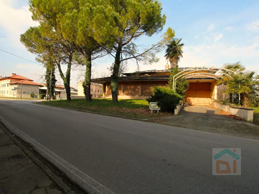 Immagine 9 di Laboratorio in vendita  in via san Giorgio 2 a Bicinicco