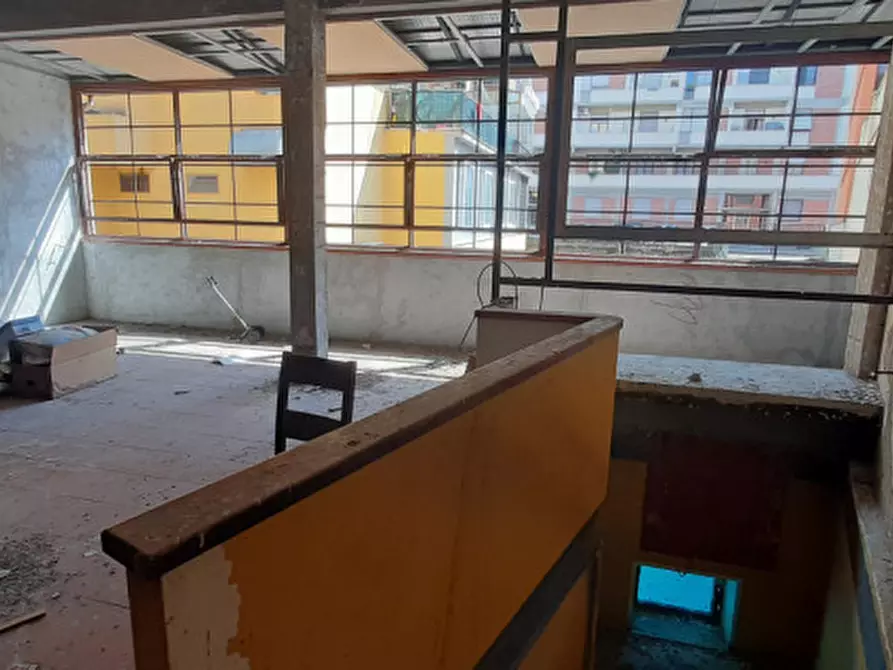 Immagine 5 di Negozio in affitto  in VIA DI NOVOLI a Firenze