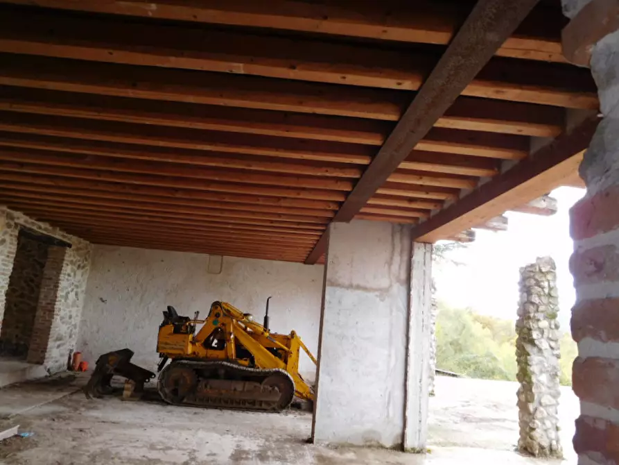 Immagine 12 di Rustico / casale in vendita  a Torreglia