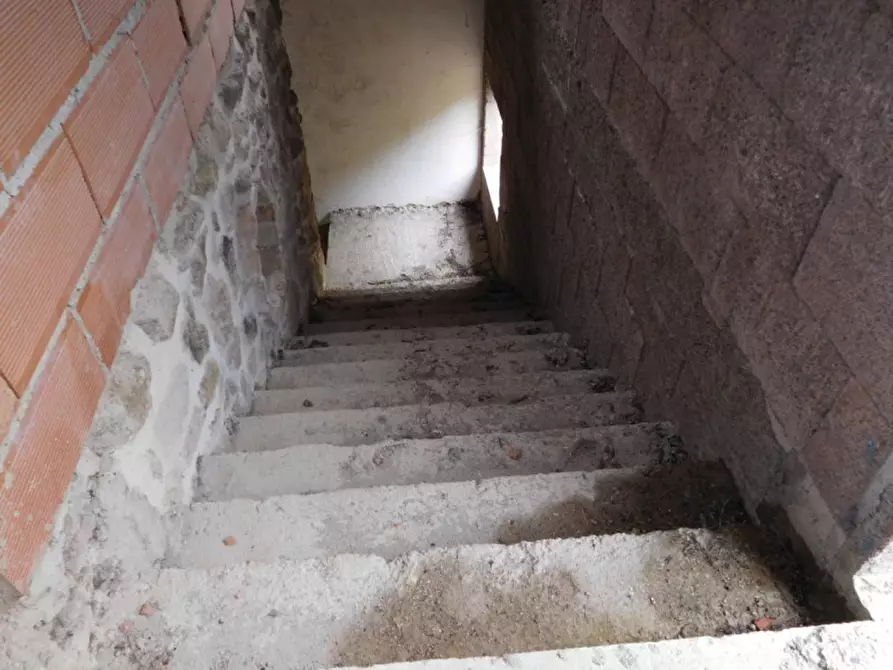Immagine 13 di Rustico / casale in vendita  a Torreglia