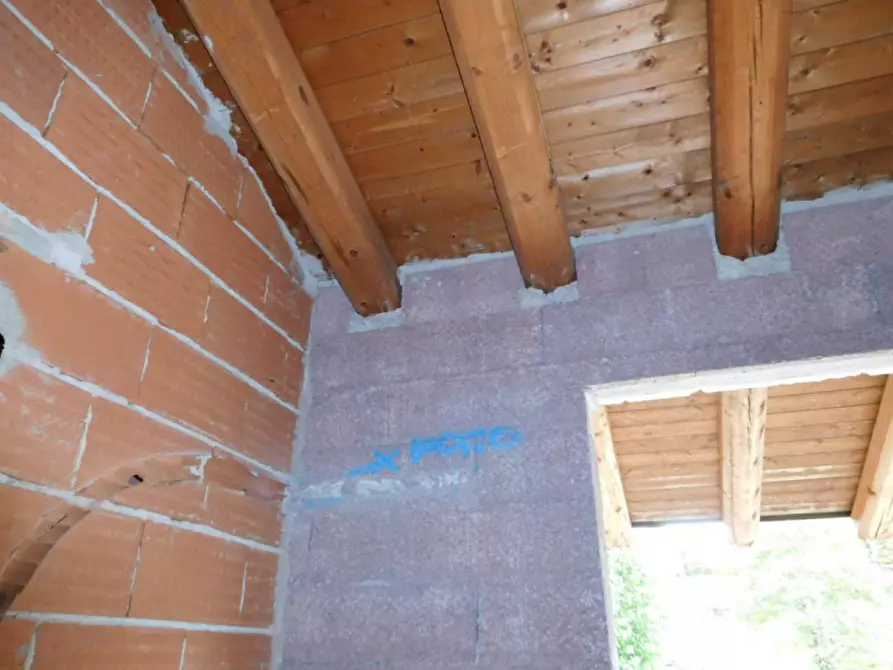 Immagine 25 di Rustico / casale in vendita  a Torreglia