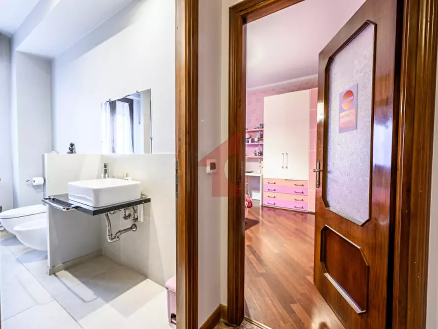 Immagine 22 di Appartamento in vendita  in via battibue a Parma