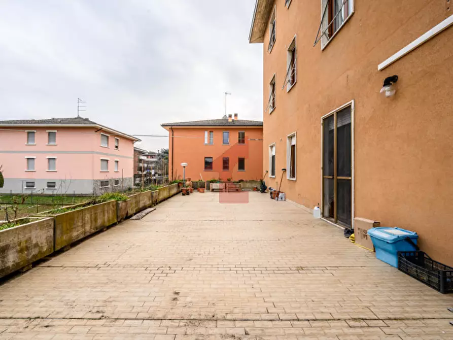 Immagine 55 di Appartamento in vendita  in via battibue a Parma