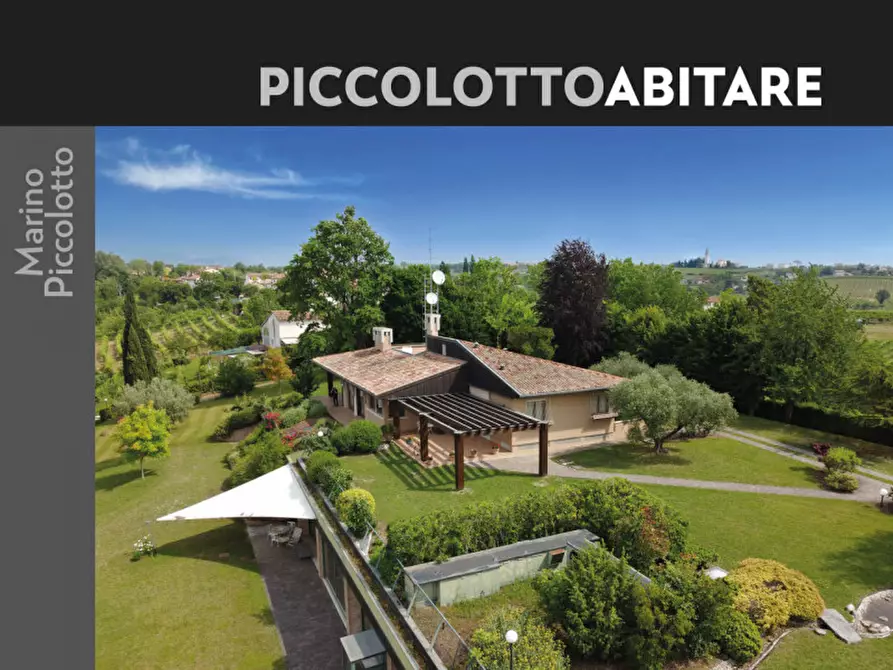 Immagine 1 di Villa in vendita  in via Mangesa a Conegliano