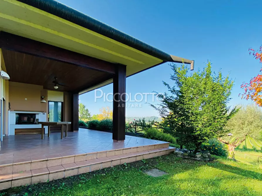 Immagine 8 di Villa in vendita  in via Mangesa a Conegliano