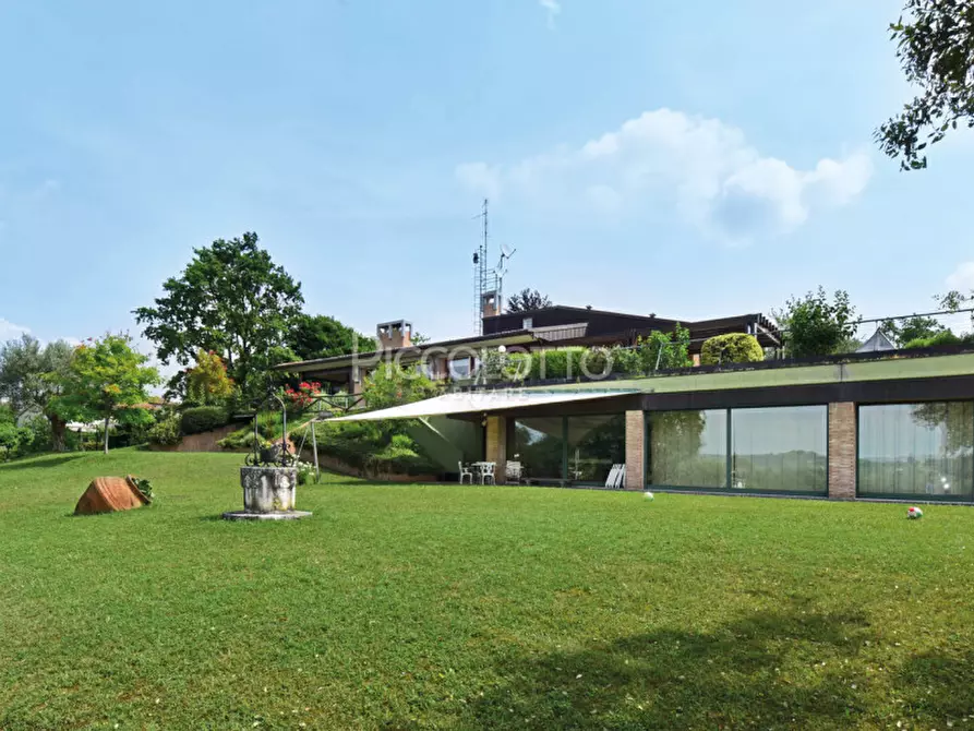 Immagine 10 di Villa in vendita  in via Mangesa a Conegliano