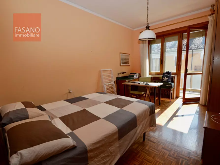 Immagine 2 di Camera in affitto  in Via Genova 16 a Torino