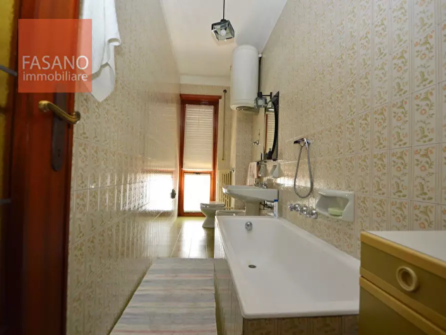 Immagine 11 di Camera in affitto  in Via Genova 16 a Torino